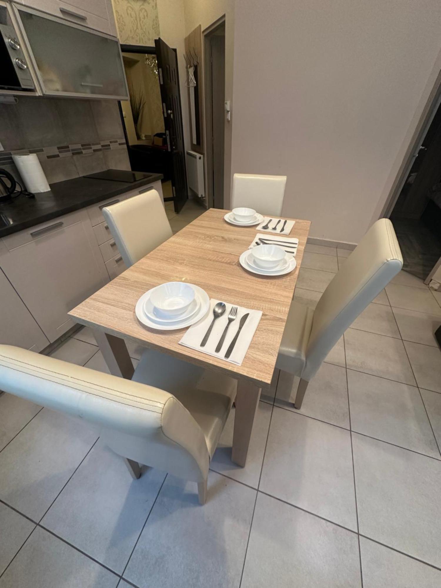 Bright Apartment In The Most Beautiful Street Of Budapest Vaci Street, Fashion Street 布达佩斯 外观 照片